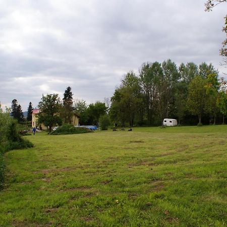 B&B En Mini-Camping Pension Kidafo Libun Екстер'єр фото