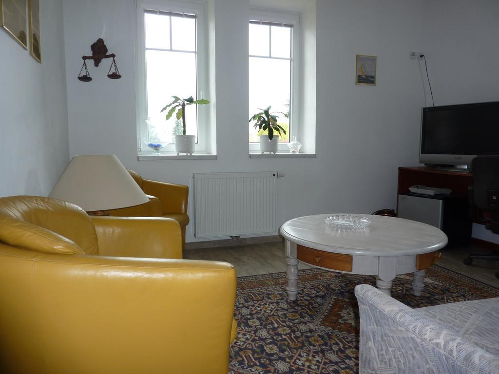 B&B En Mini-Camping Pension Kidafo Libun Екстер'єр фото