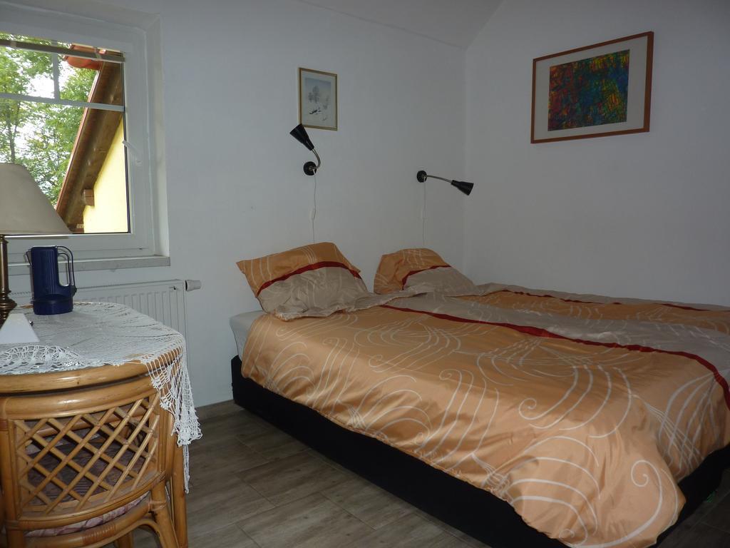 B&B En Mini-Camping Pension Kidafo Libun Екстер'єр фото